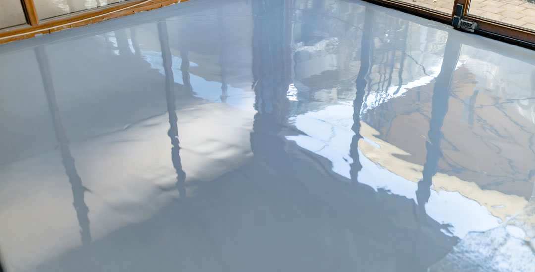 Limpieza de suelos de resina